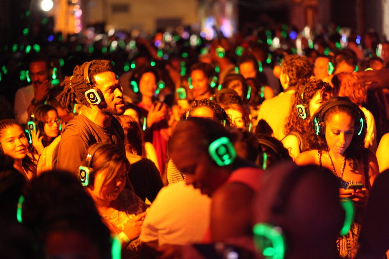 silent-headphone-disco-ireland-s-best-silent-disco-party